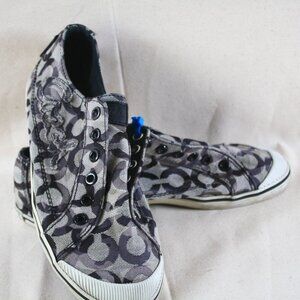 Coach Brand Keely Signature canvas low top Sneakers. size 7B